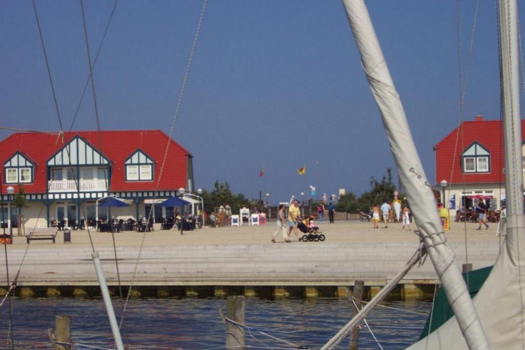 Fewo 08 Seemoewe Mit Blick Auf Salzhaff Und Ostsee Rerik Esterno foto